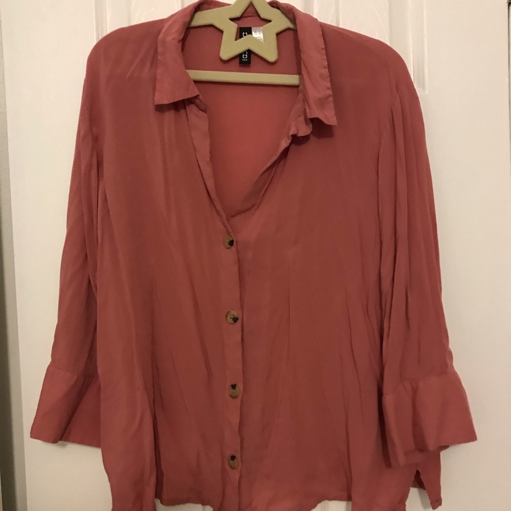 Women’s Pink Blouse